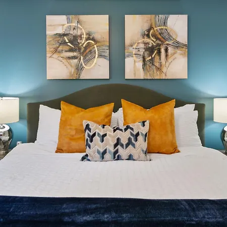 Serene Living Near Downtown Bellevue